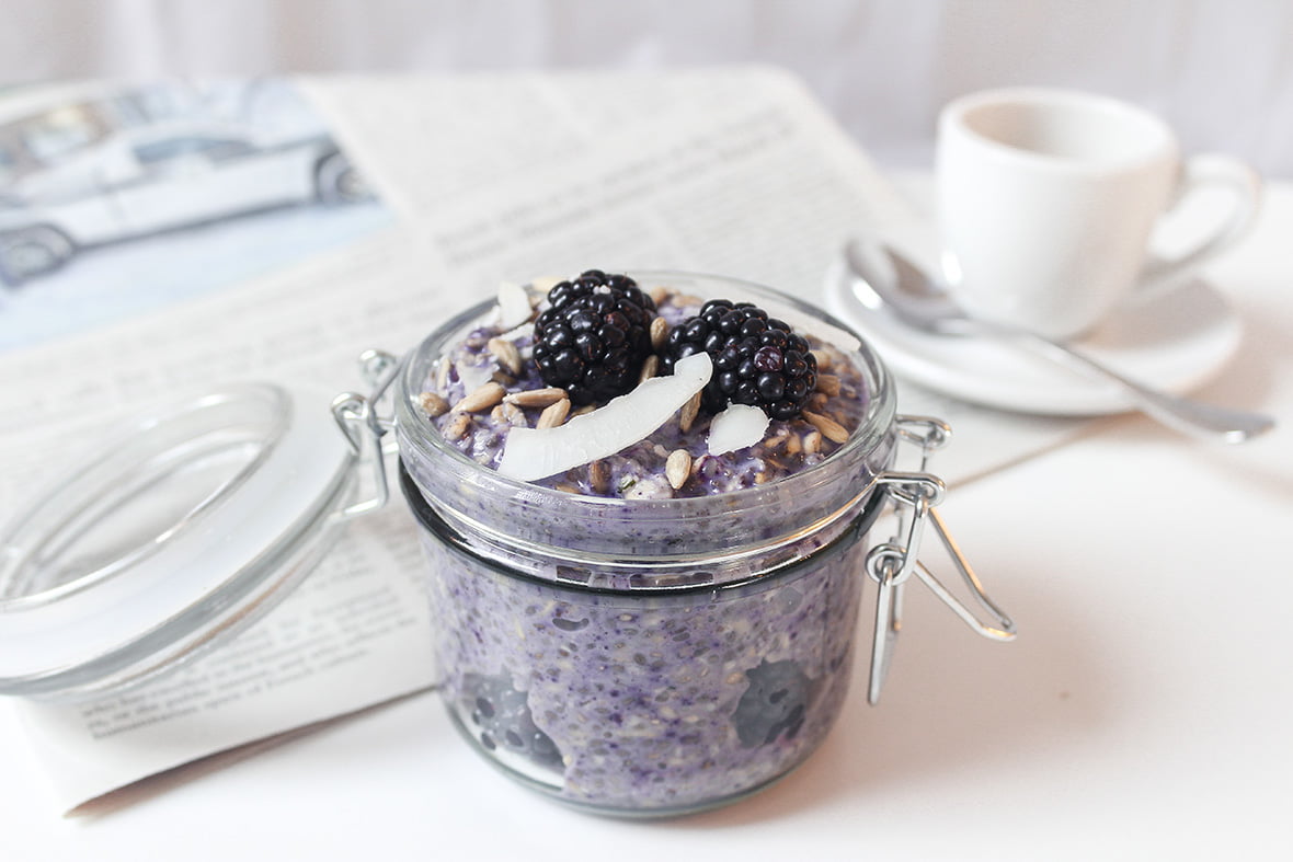 Blueberry overnight oats with coconut topping (vegan, gluten-free)